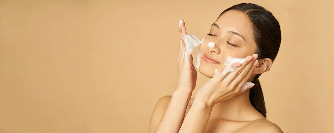 ¿Cómo debe cambiar tu rutina de skincare después de los 30?