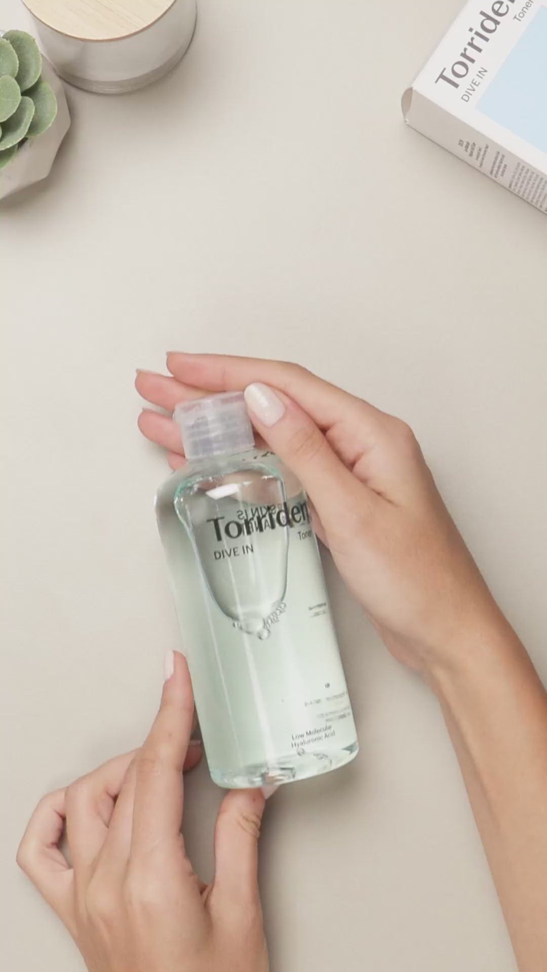 Cargar vídeo: Torriden Dive in Toner